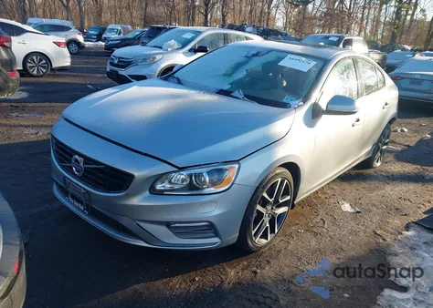 2017 Volvo S60 T5 Dynamic z USA, uszkodzony, nr VIN YV140MTL3H2434602